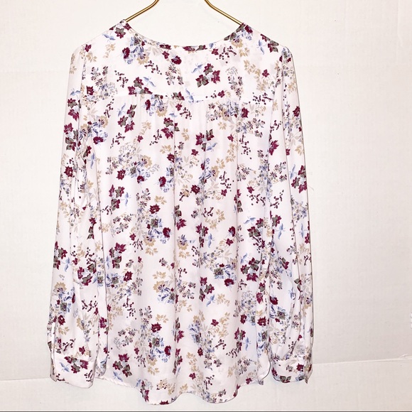 LOFT‎ Top - Picture 3 of 4